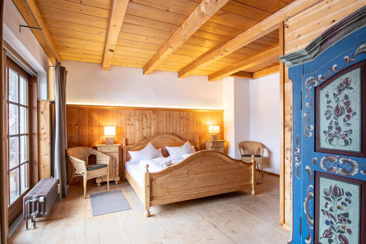 Fischer Apartment
